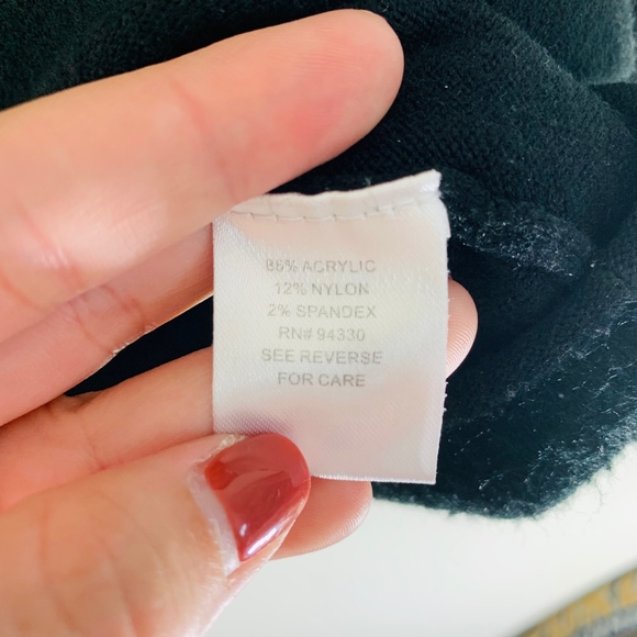 Black Take Out V-Neck Sweater; M - Picture 6 of 6